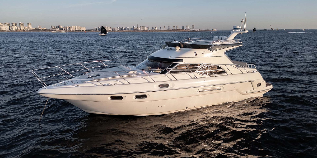 Аренда яхты Sealine F43 Monte Carlo в Питере, Санкт-Петербург